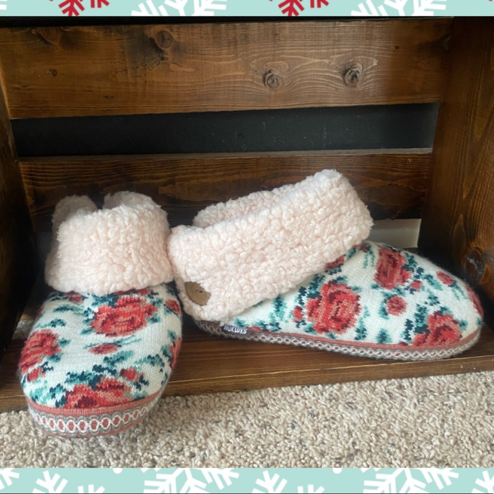 Women’s warm slippers